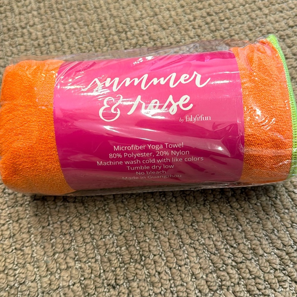 FABFITFUN SUMMER & ROSE MICROFIBER YOGA TOWEL